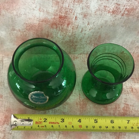 Vintage Anchor Hocking Green Bud Vases, Set of 2 - Picture 6 of 10